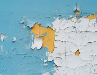 تقشير دهان الحائط